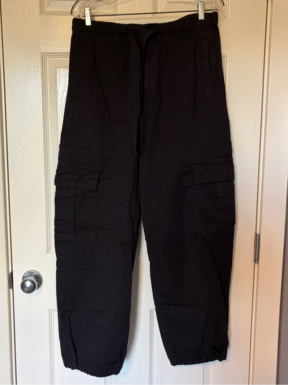 Gap cargo pant - size M